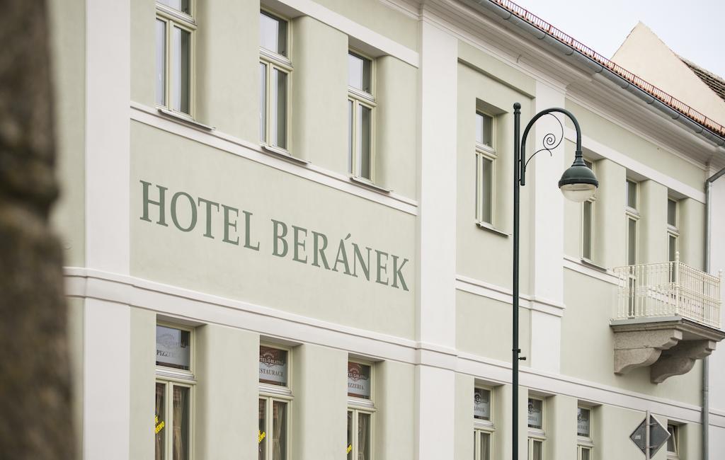 Hotel Beranek Blatná Zewnętrze zdjęcie