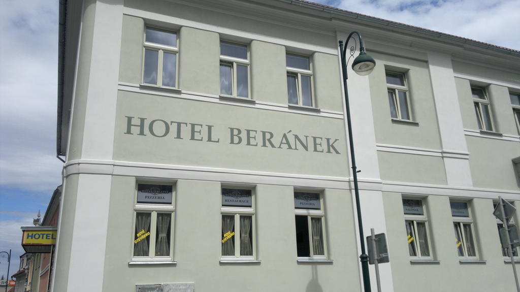 Hotel Beranek Blatná Zewnętrze zdjęcie